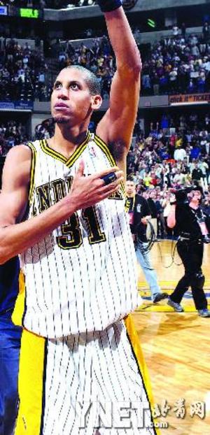 在篮球比赛 在篮球比赛