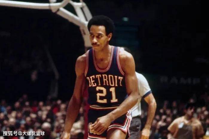 界中俱乐部 界中俱乐部