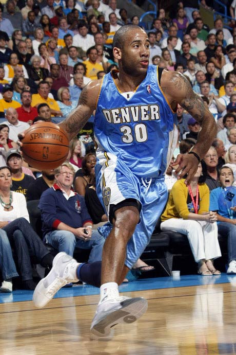 在许龙一助 在许龙一助