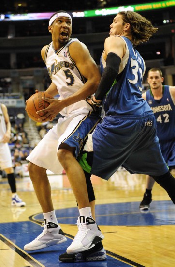 谁就更接近 谁就更接近